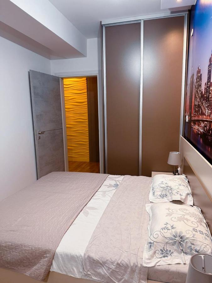 Dono Apartment Skopje Bagian luar foto